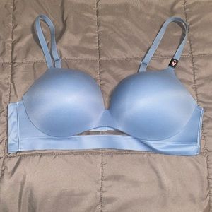 Blue wireless push-up bra. Victoria’s Secret size 40C